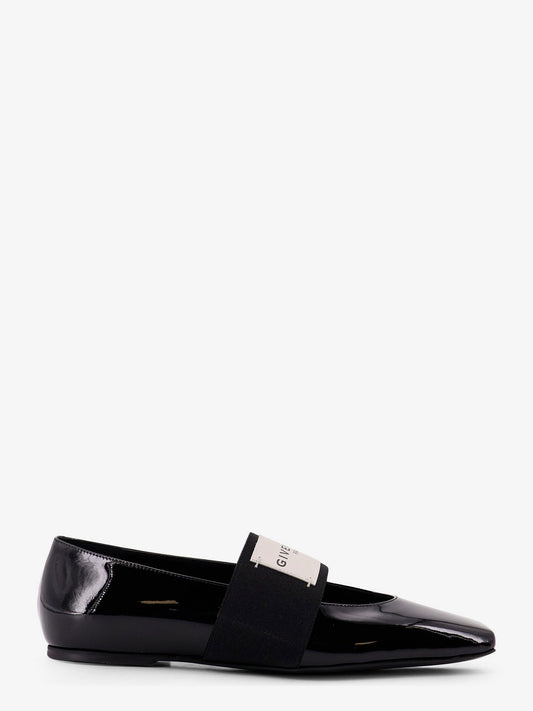 Patent leather ballerinas with maxi logo label