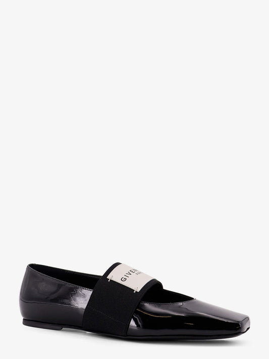 Patent leather ballerinas with maxi logo label