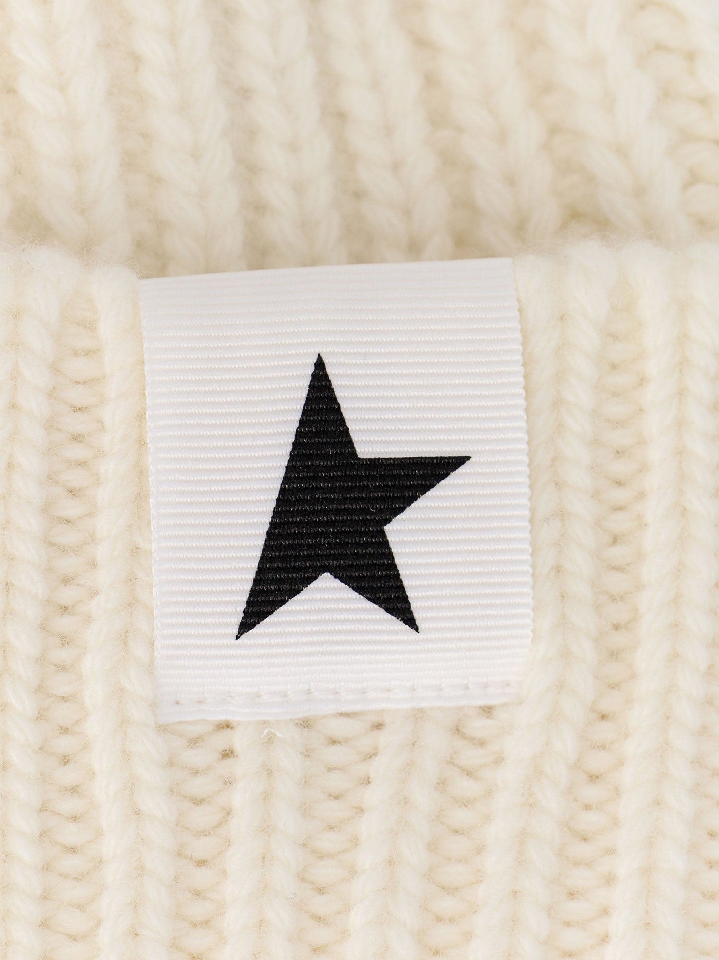 golden-goose-deluxe-brand-wool-beanie-hat