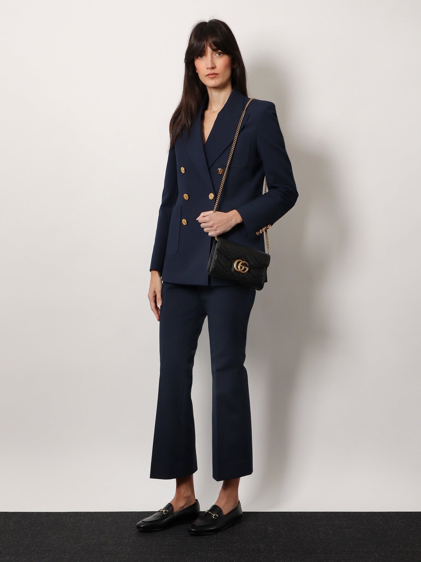 gg-marmont-quilted-leather-shoulder-bag-474575-2