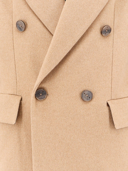 Cashmere coat with satin lining