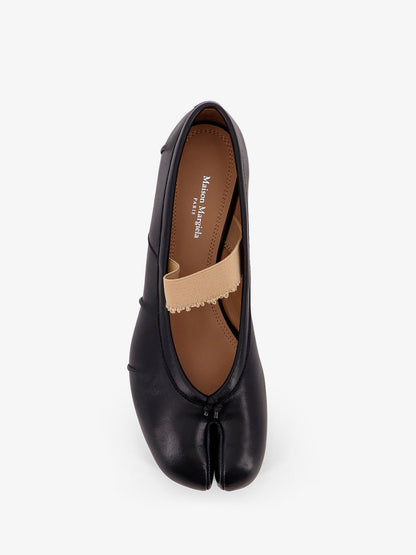 maison-margiela-tabi-leather-ballerinas