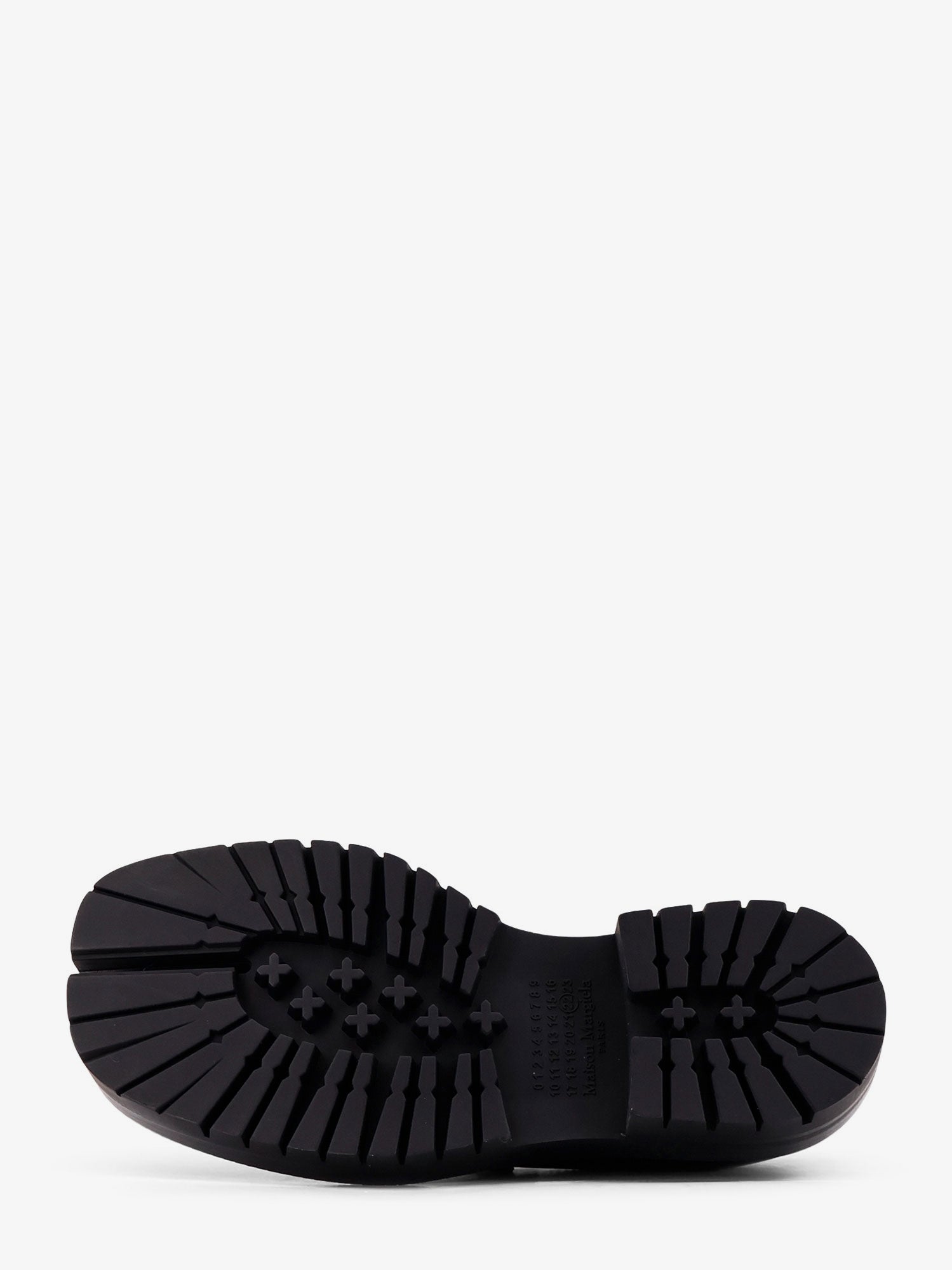 maison-margiela-tabi-leather-loafers