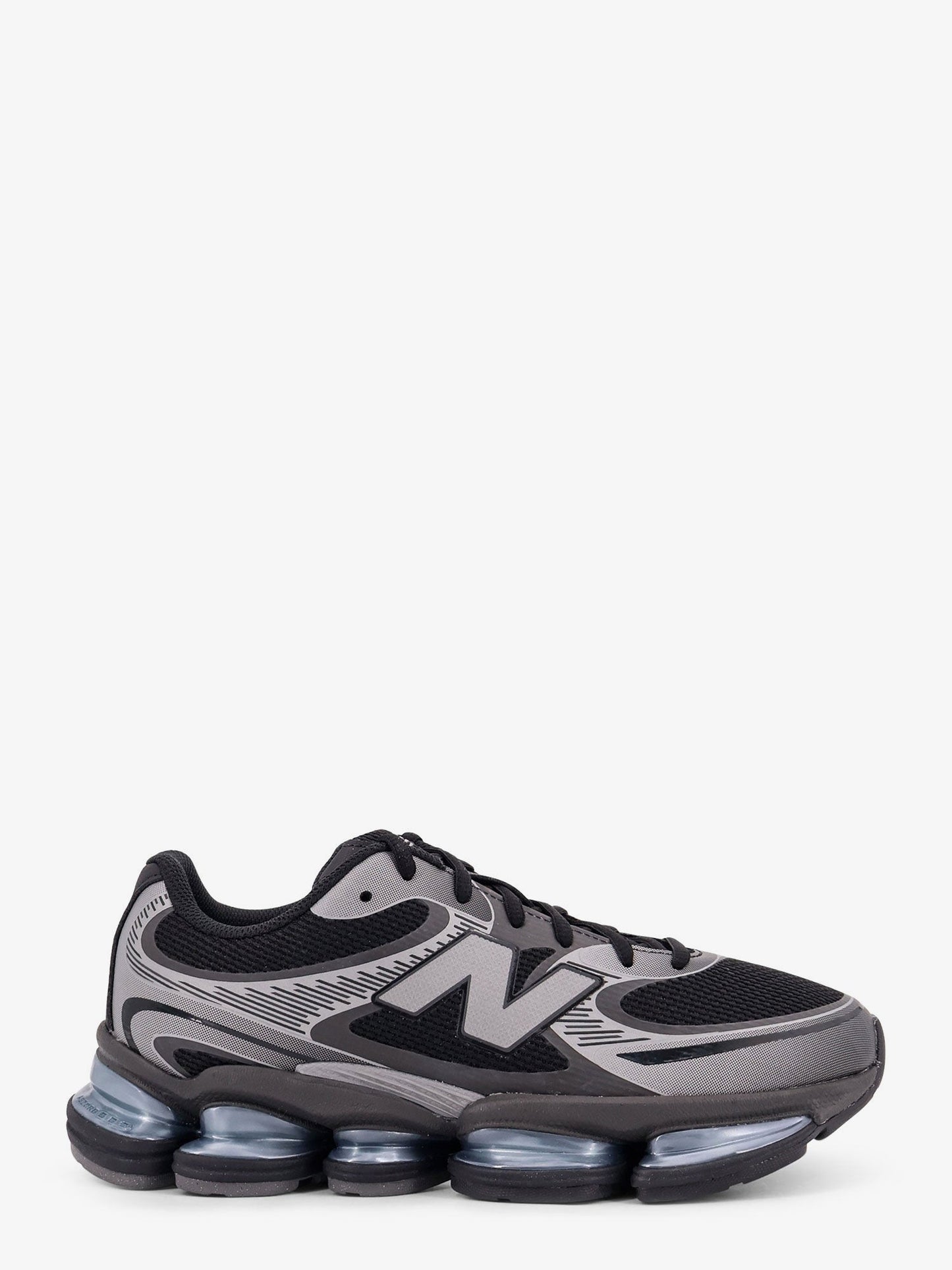 new-balance-2000-mesh-low-top-sneakers
