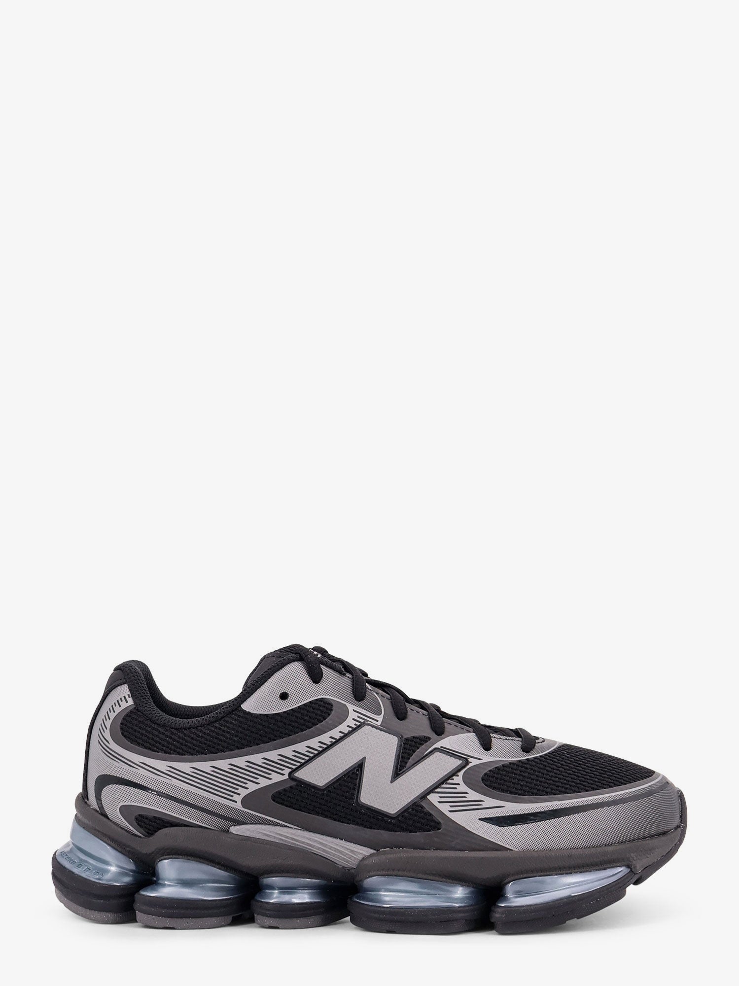 new-balance-2000-mesh-low-top-sneakers
