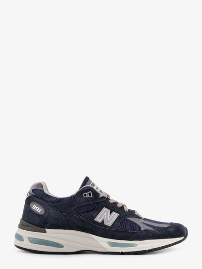 new-balance-991-suede-low-top-sneakers