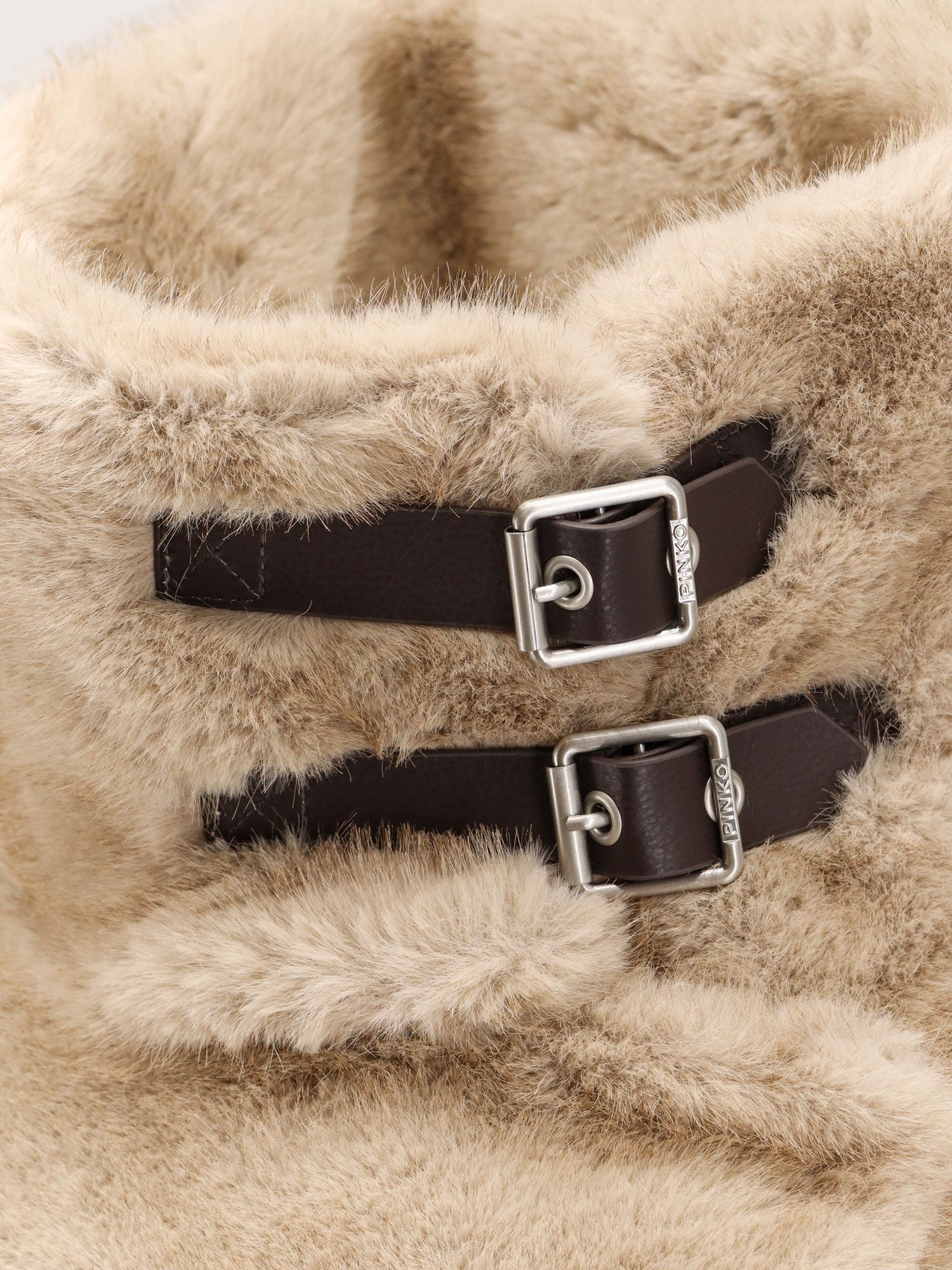 pinko-comodino-cappa-eco-fur