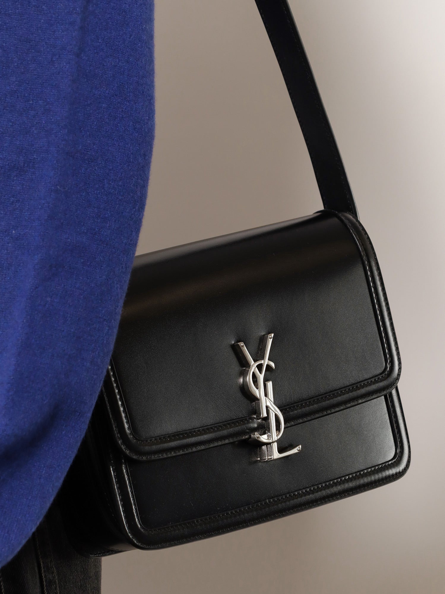 satchel-solferino-medium-leather-crossbody-bag-711039-2