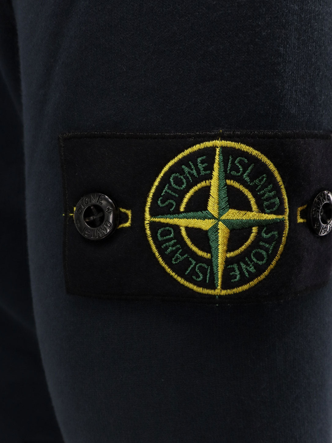 stone-island-organic-cotton-hooded-sweatshirt