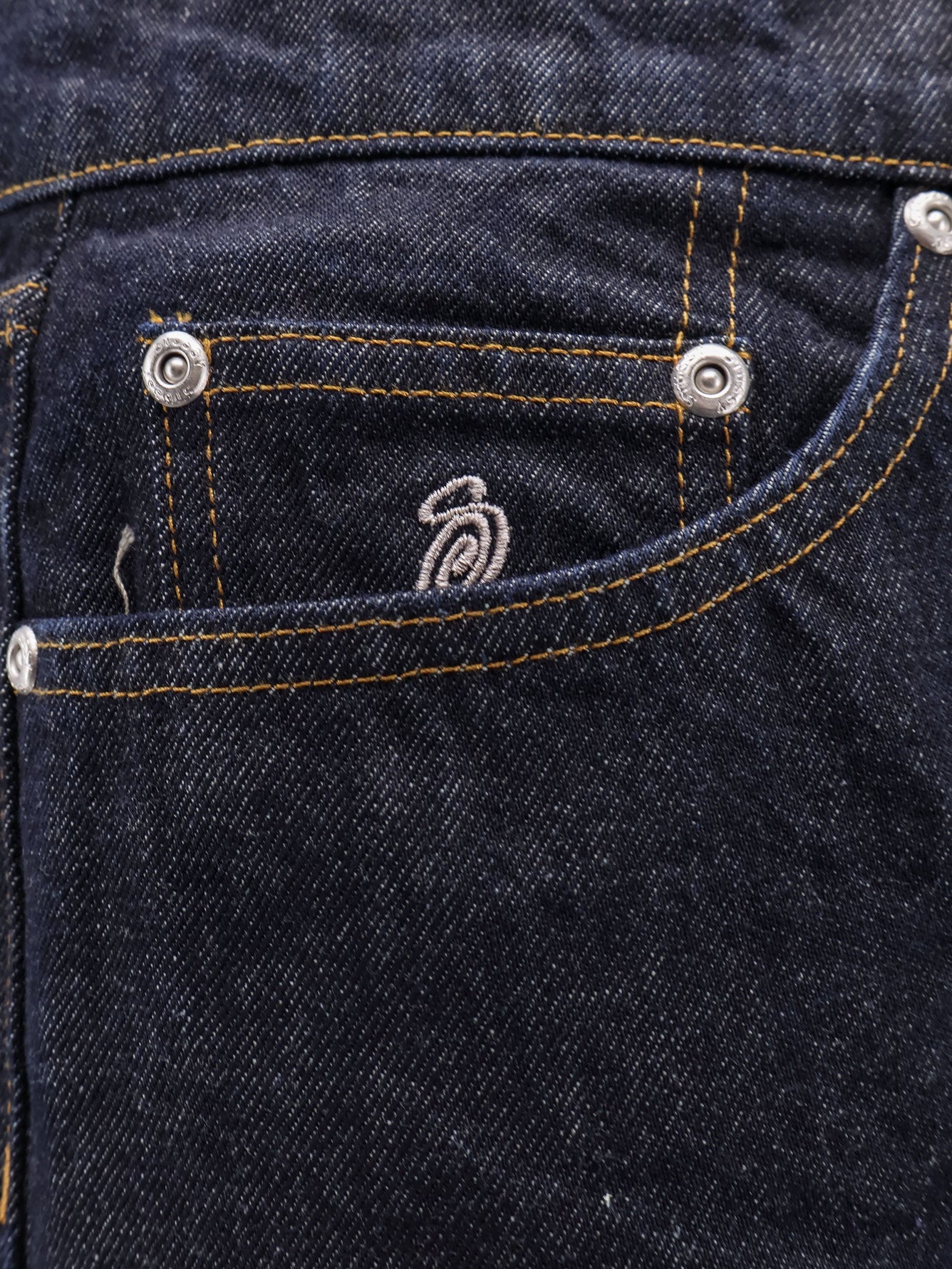 stussy-new-classic-regular-fit-jeans