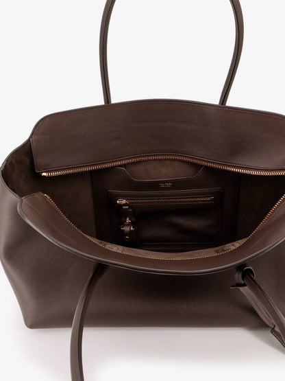 tom-ford-leather-shoulder-bag-with-logo
