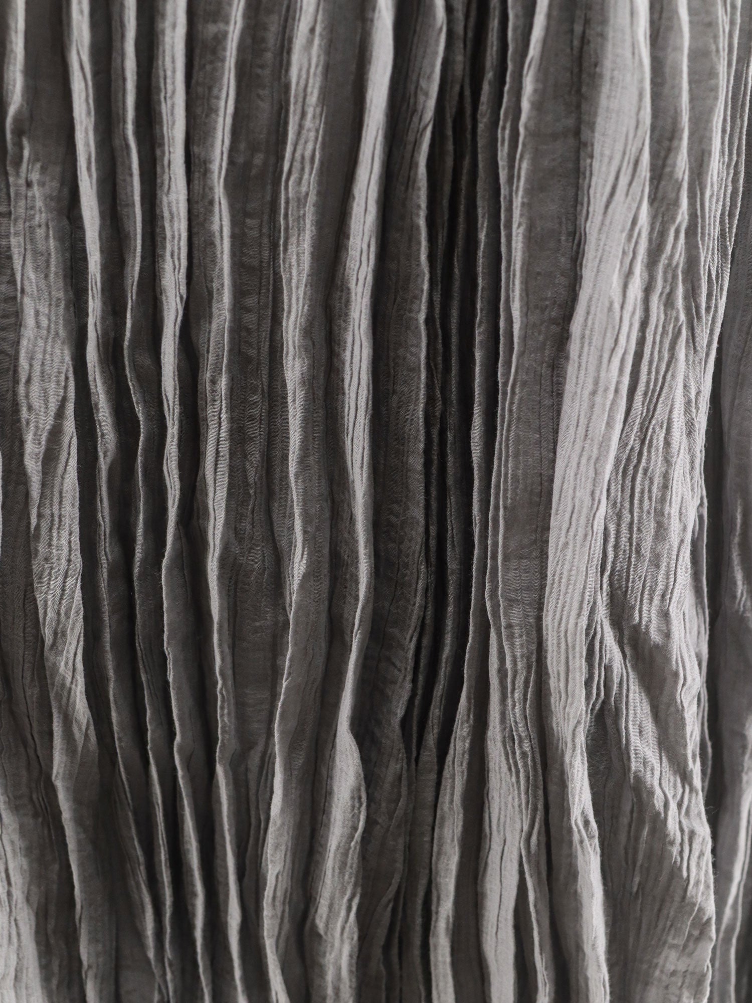 toteme-crinkled-plissé-cotton-skirt