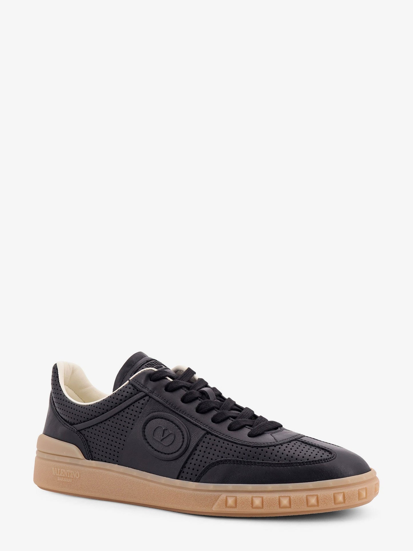 valentino-garavani-valentino-garavani-upvillage-low-top-leather-sneakers