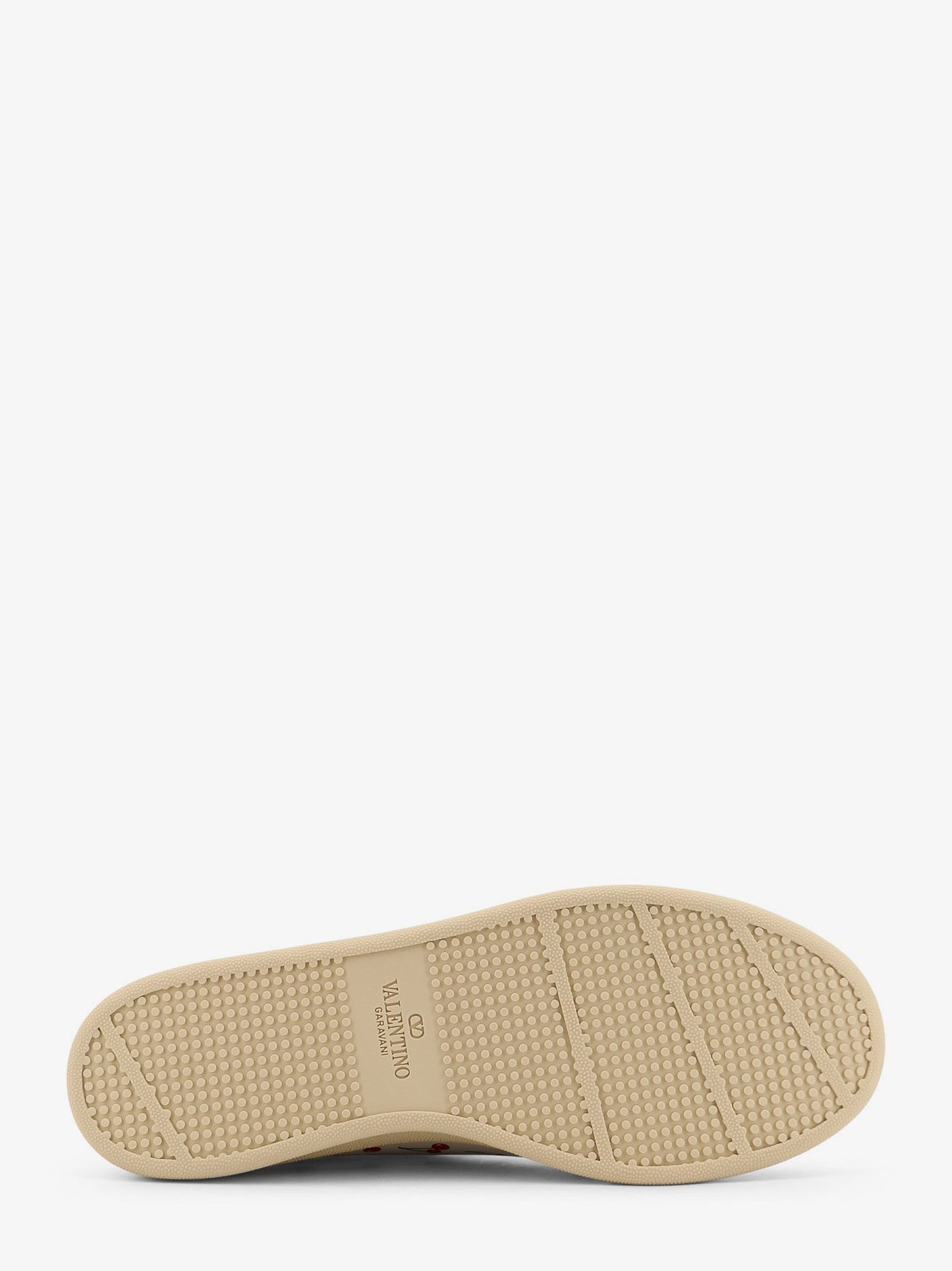 valentino-garavani-royco-low-top-leather-sneakers