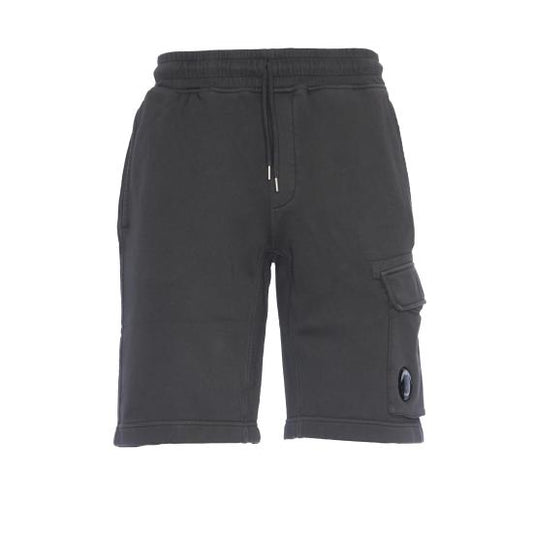 Short pants