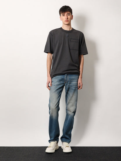 alexander-mcqueen-cotton-t-shirt-with-frontal-iconic-skull