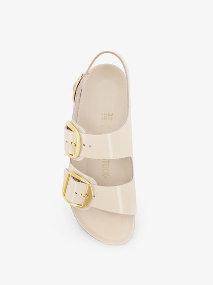 birkenstock-milano-big-buckle-patent-leather-sandals