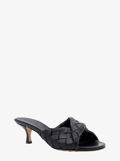 bottega-veneta-blink-leather-sandals