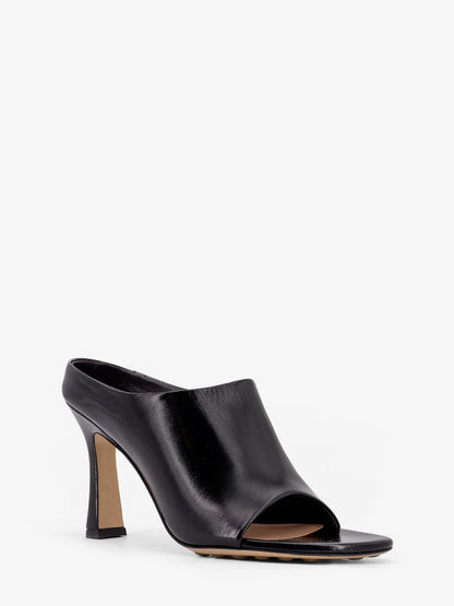 bottega-veneta-rana-leather-mule-with-heel