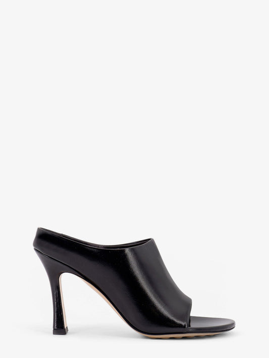 bottega-veneta-rana-leather-mule-with-heel