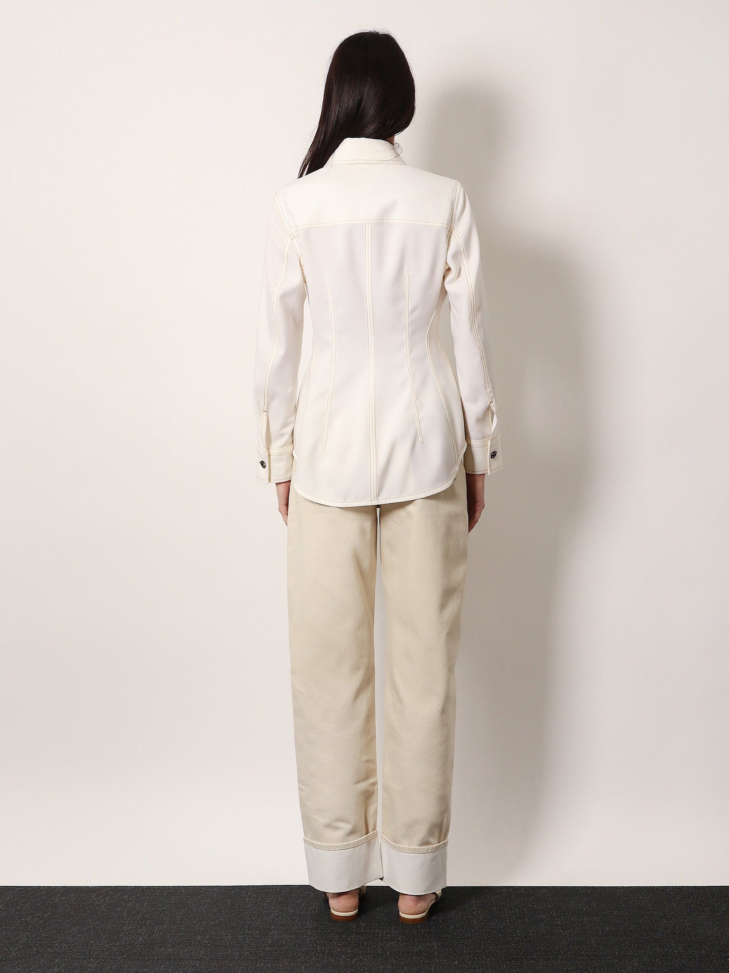 bottega-veneta-traverl-light-wool-shirt-with-maxi-pointed-collar