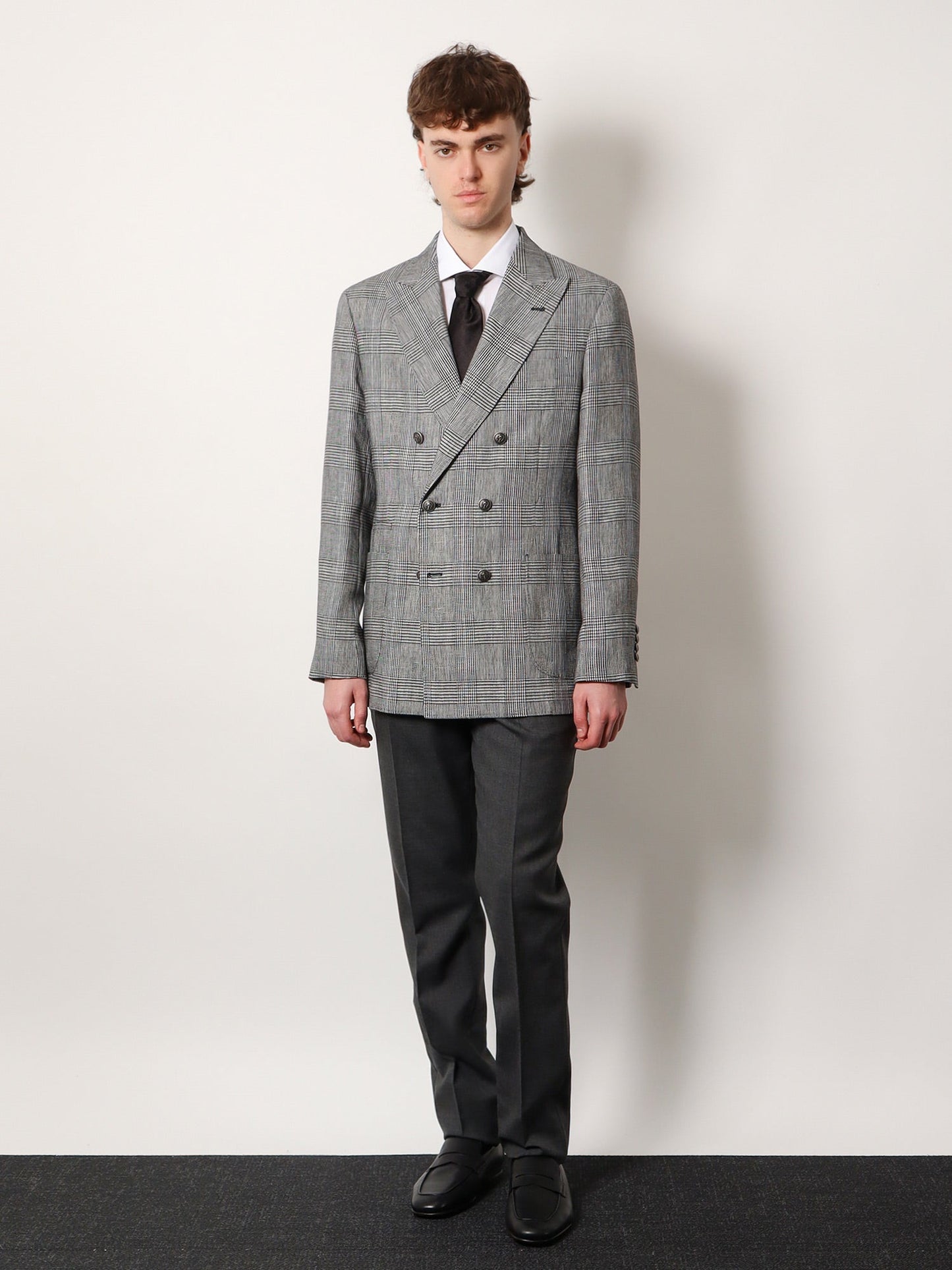 brunello-cucinelli-cotton-and-linen-prince-of-wales-one-and-a-half-breasted-blazer