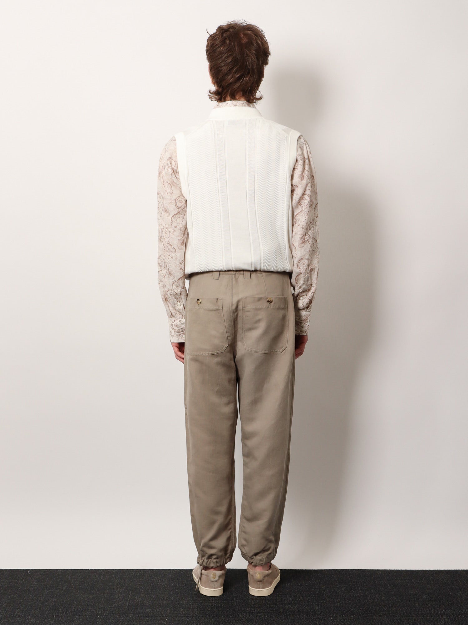 brunello-cucinelli-linen-and-cotton-relaxed-fit-trousers