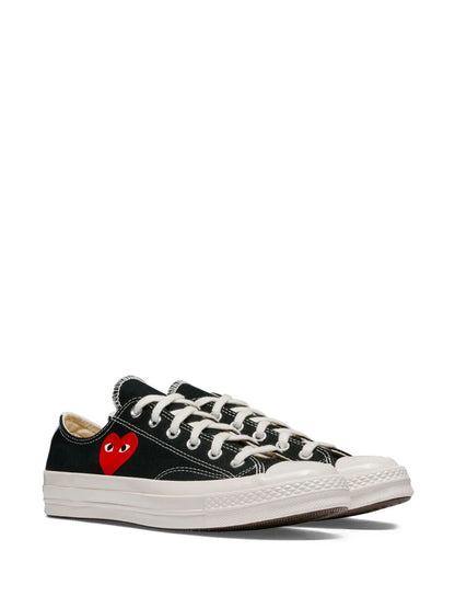 comme-des-garçons-play-canvas-single-heart-chuck-`70-sneakers