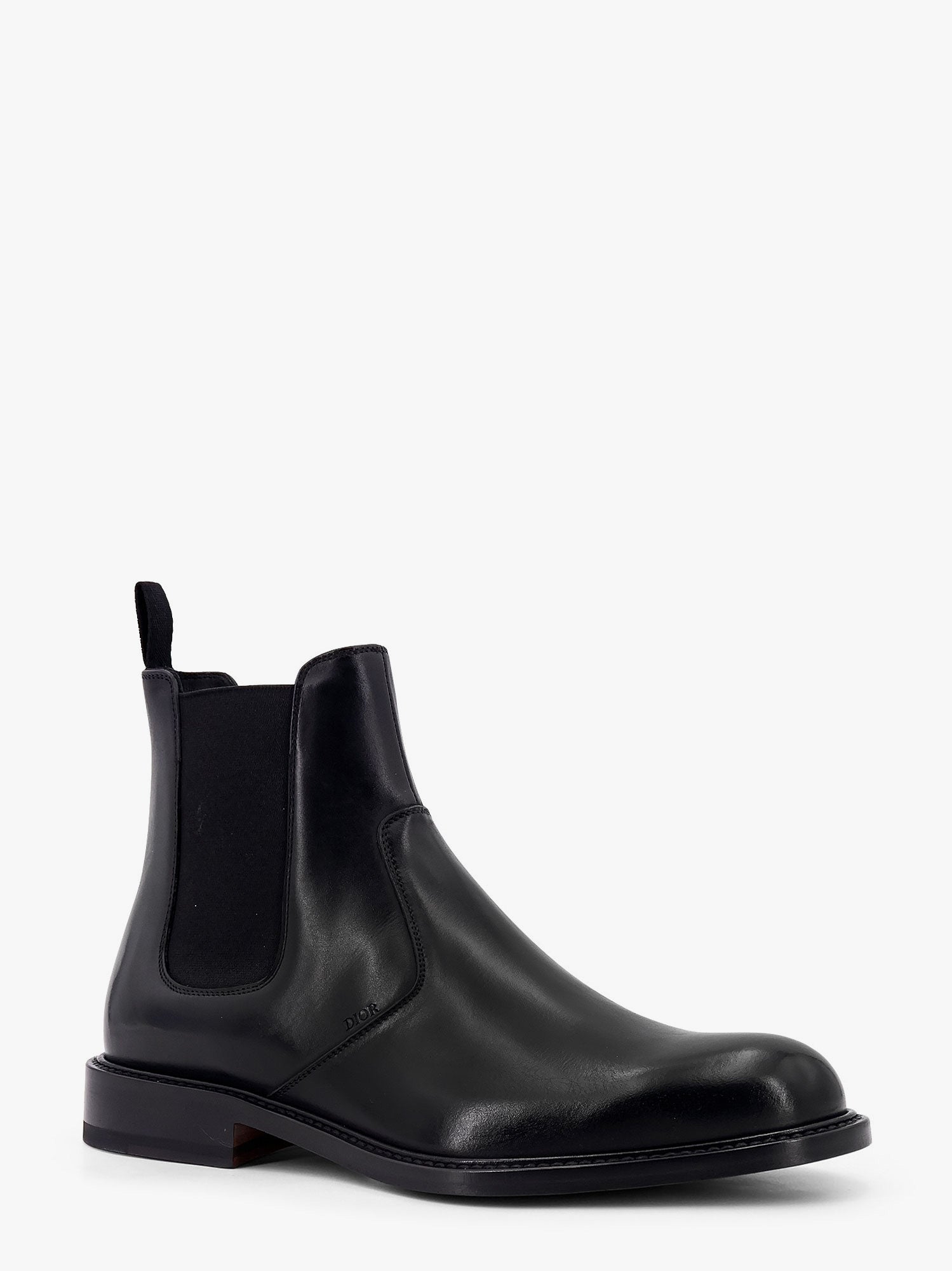 dior-shiny-leather-boots-with-engraved-logo-on-the-side