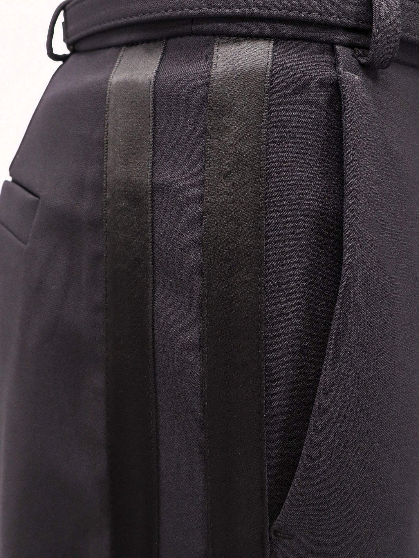elisabetta-franchi-tuxedo-trouser-with-belt-and-enamelled-detail