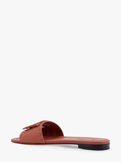 fendi-baguette-leather-slides-with-macro-selleria-topstitches