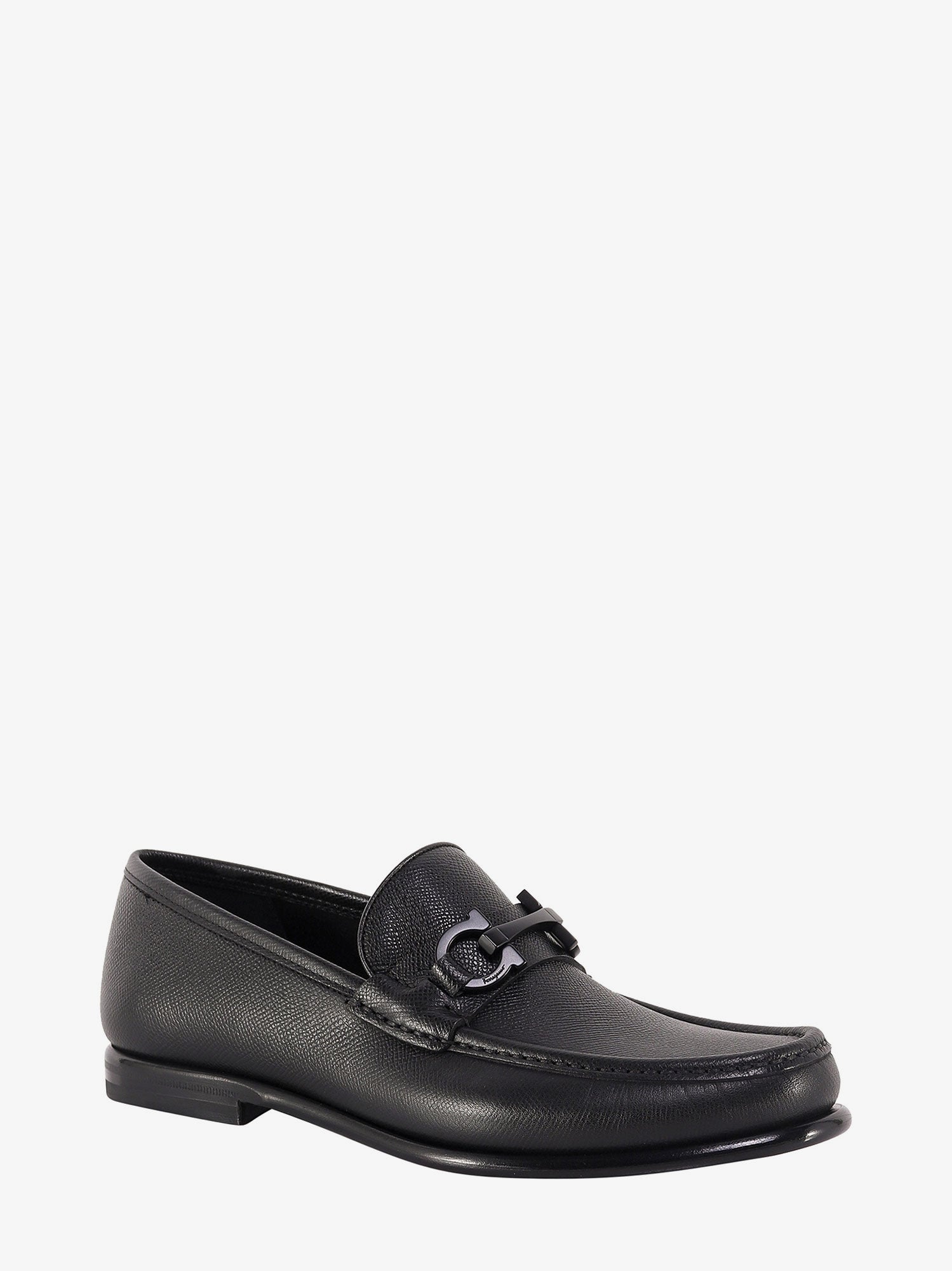 ferragamo-crown-leather-loafer-with-gancini-detail