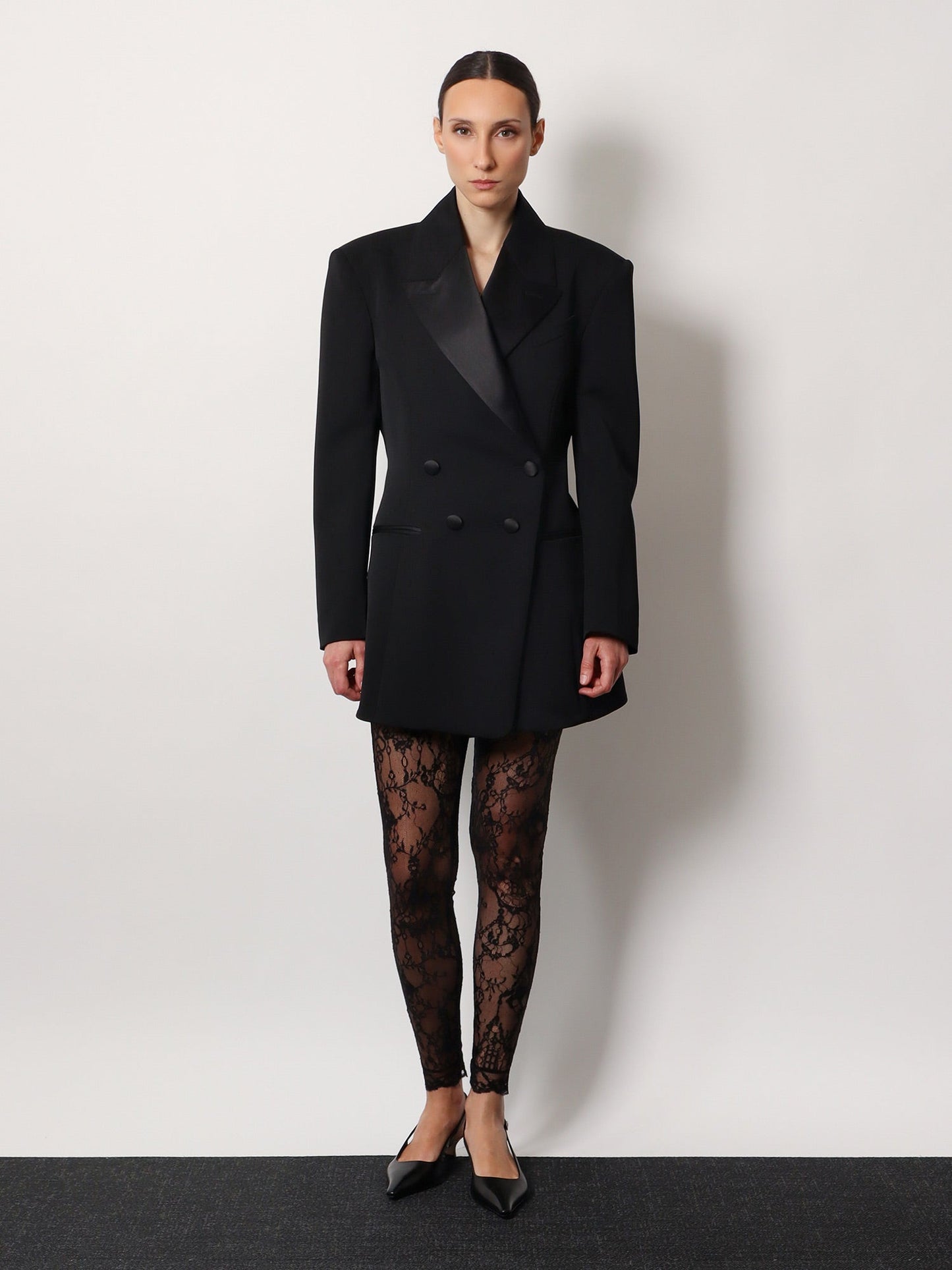 givenchy-leggings-in-chandelier-lace