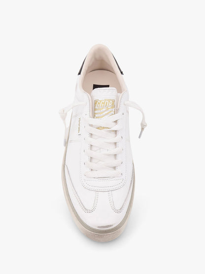 golden-goose-deluxe-brand-leather-low-top-soul-star-sneakers-with-used-effect