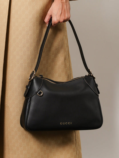 gucci-gg-emblem-leather-shoulder-bag