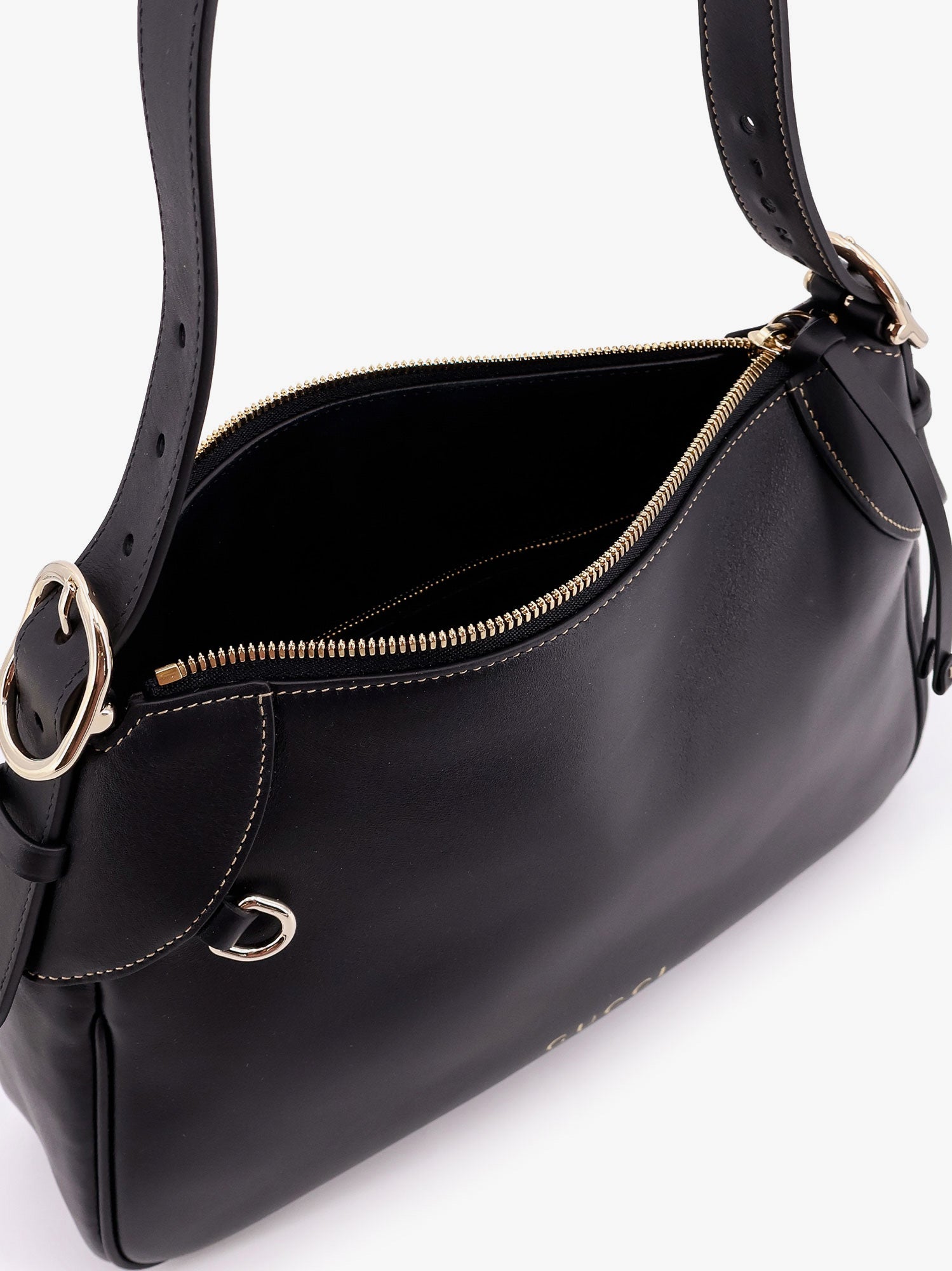gucci-gg-emblem-leather-shoulder-bag