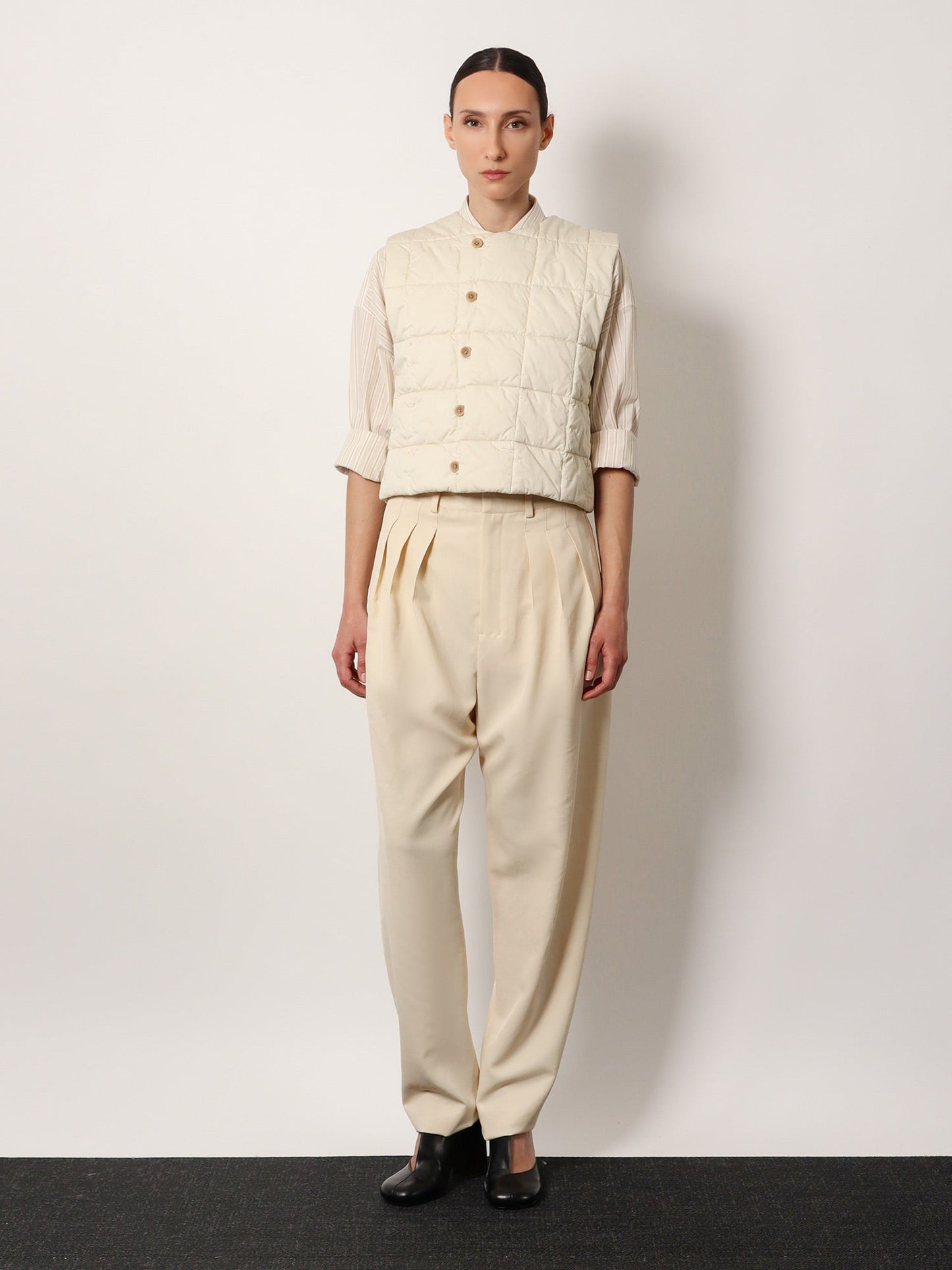 lemaire-pleated-tailored-wool-blend-trouser