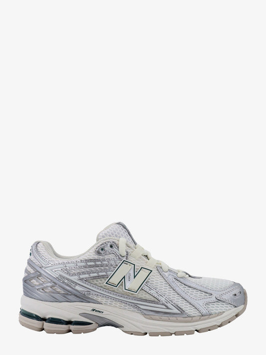 new-balance-mesh-and-leather-sneakers