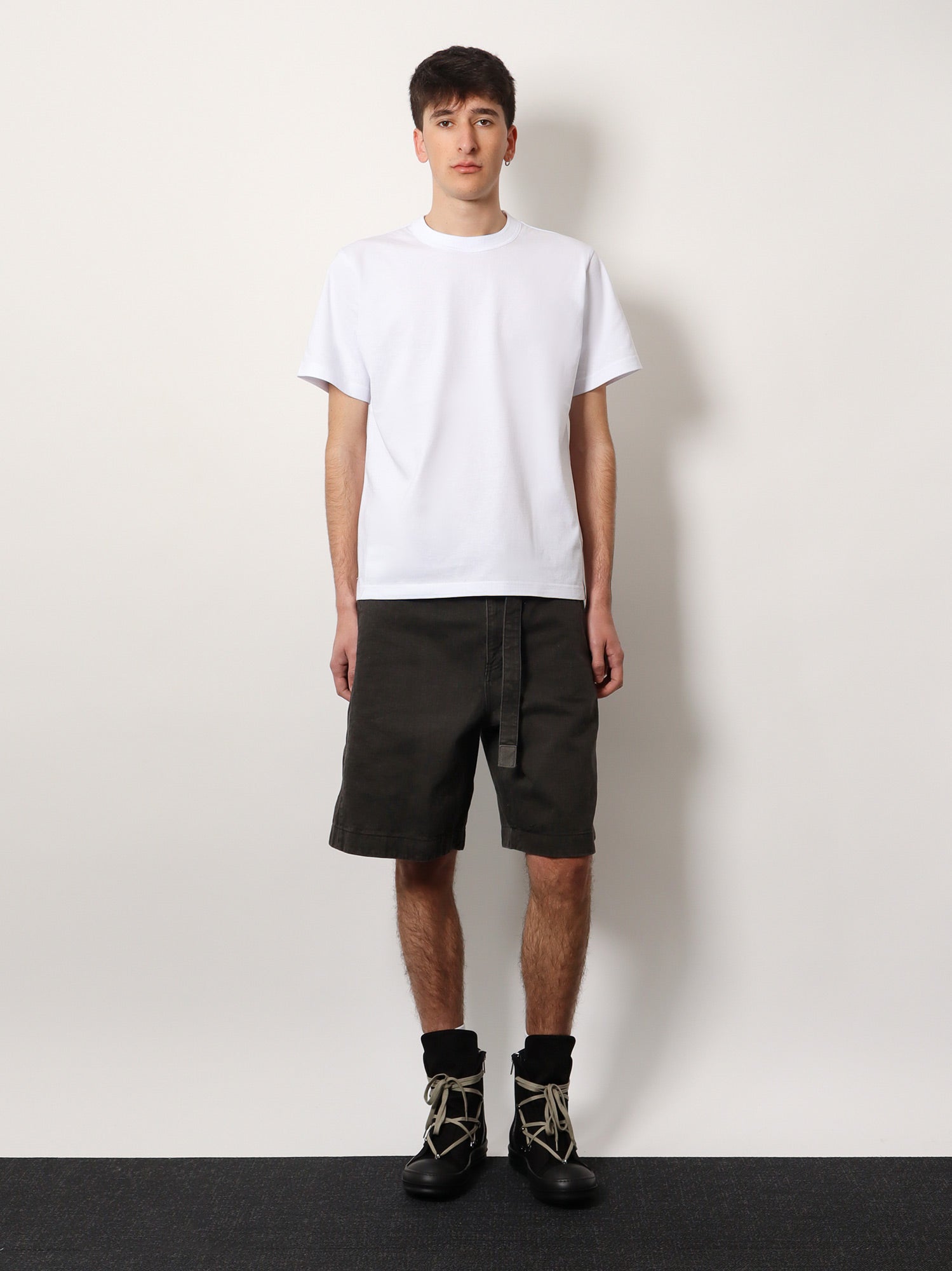 sacai-cotton-t-shirt-with-logo-on-the-back