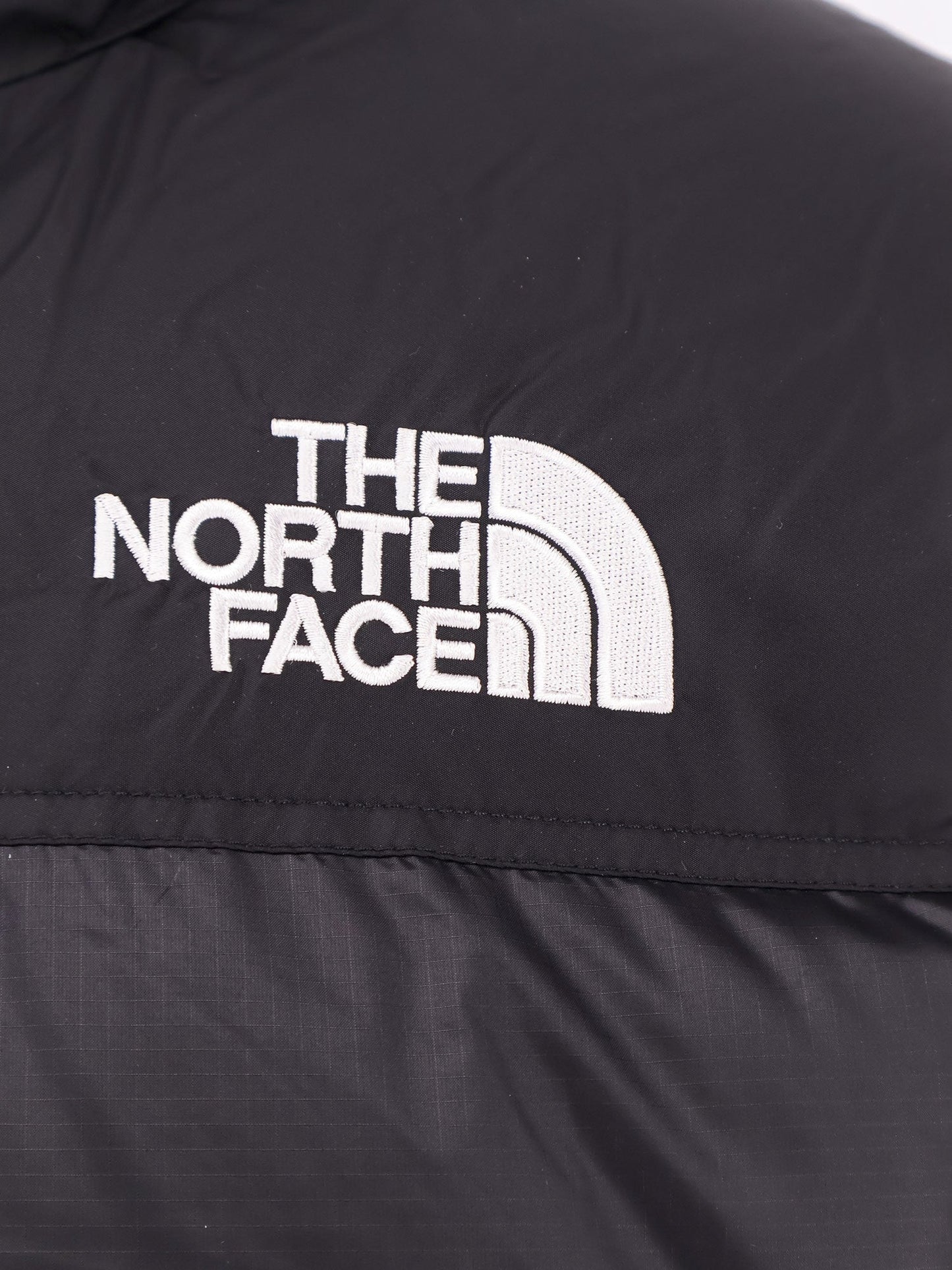 the-north-face-retro-nuptse-1996-recycled-material-jacket