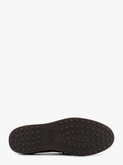 tod's-suede-loafer-with-engraved-logo