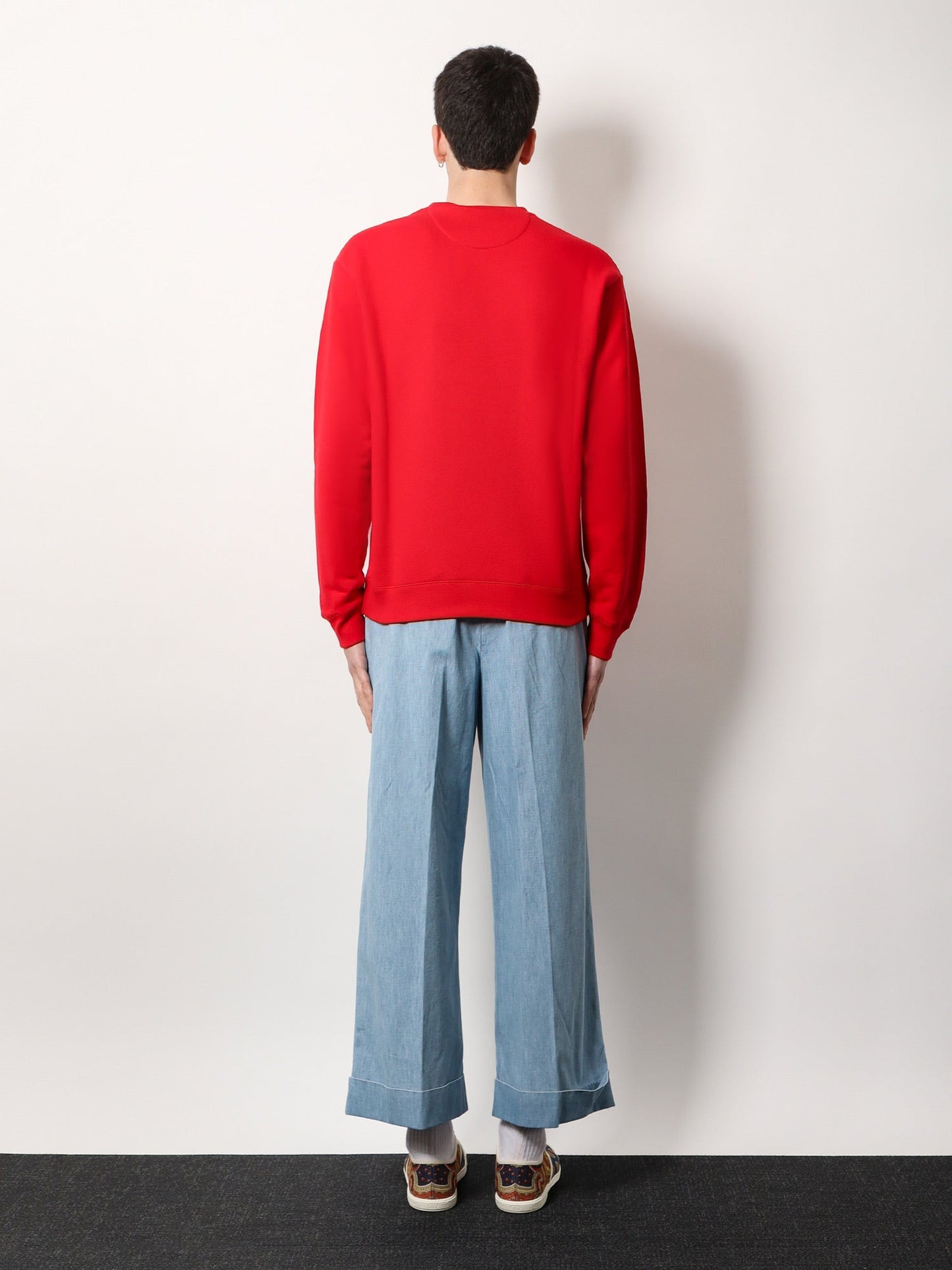 valentino-cotton-sweatshirt-with-frontal-chez-valentino-print