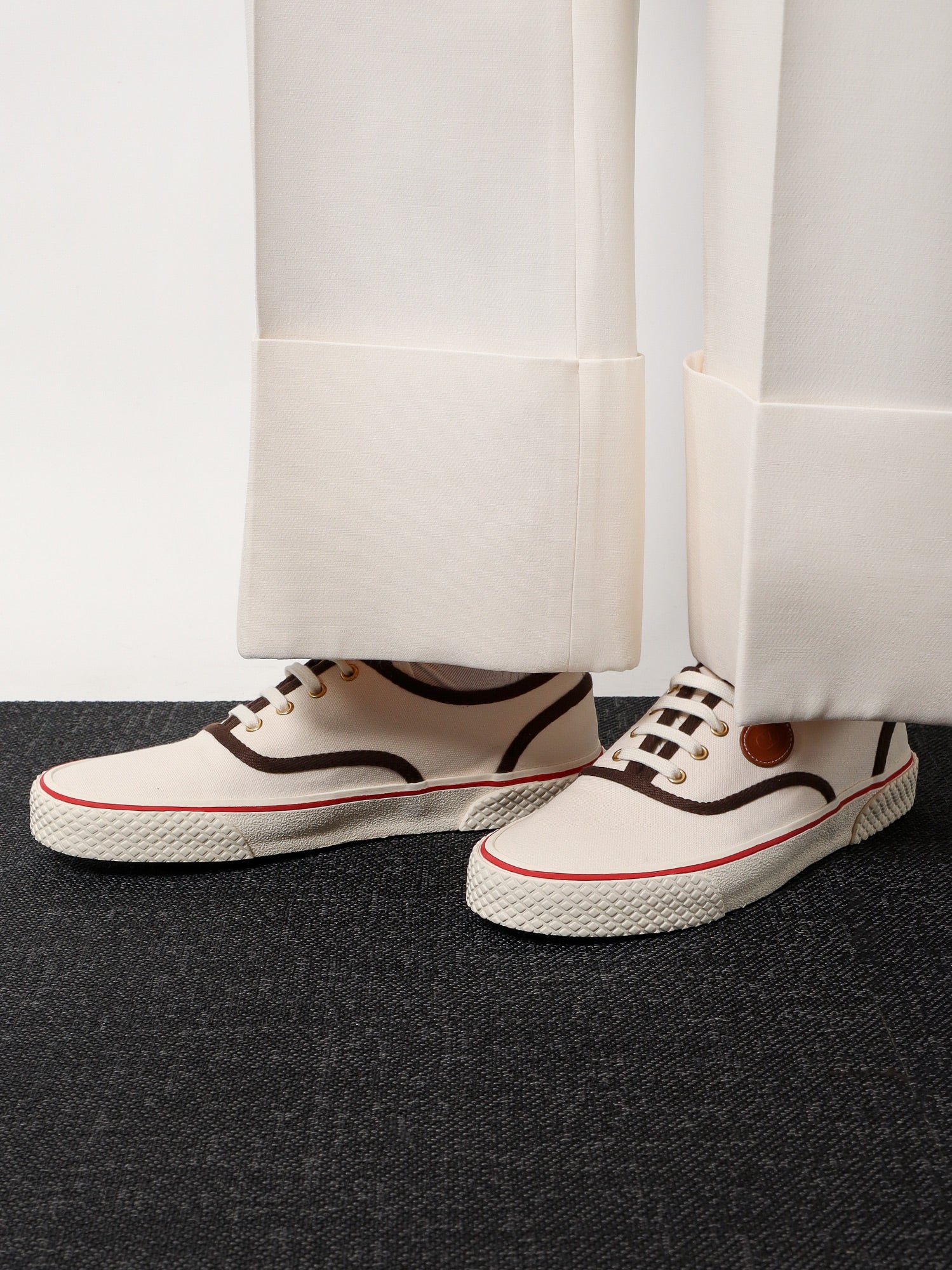 valentino-garavani-nojoke-canvas-sneakers-with-contrasting-profiles