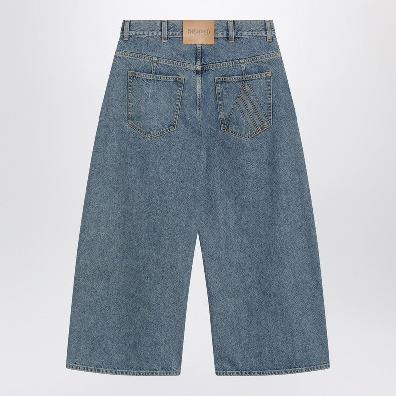 Light blue cropped jeans