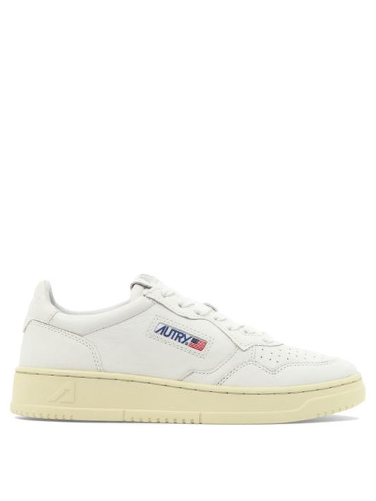 MEDALIST LOE SNEAKERS