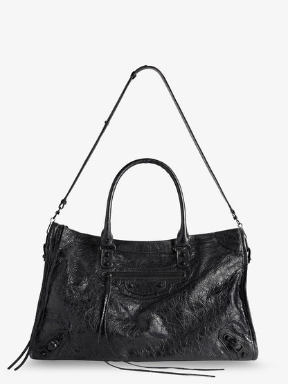 Le City Bag L leather shoulder strap with metal details