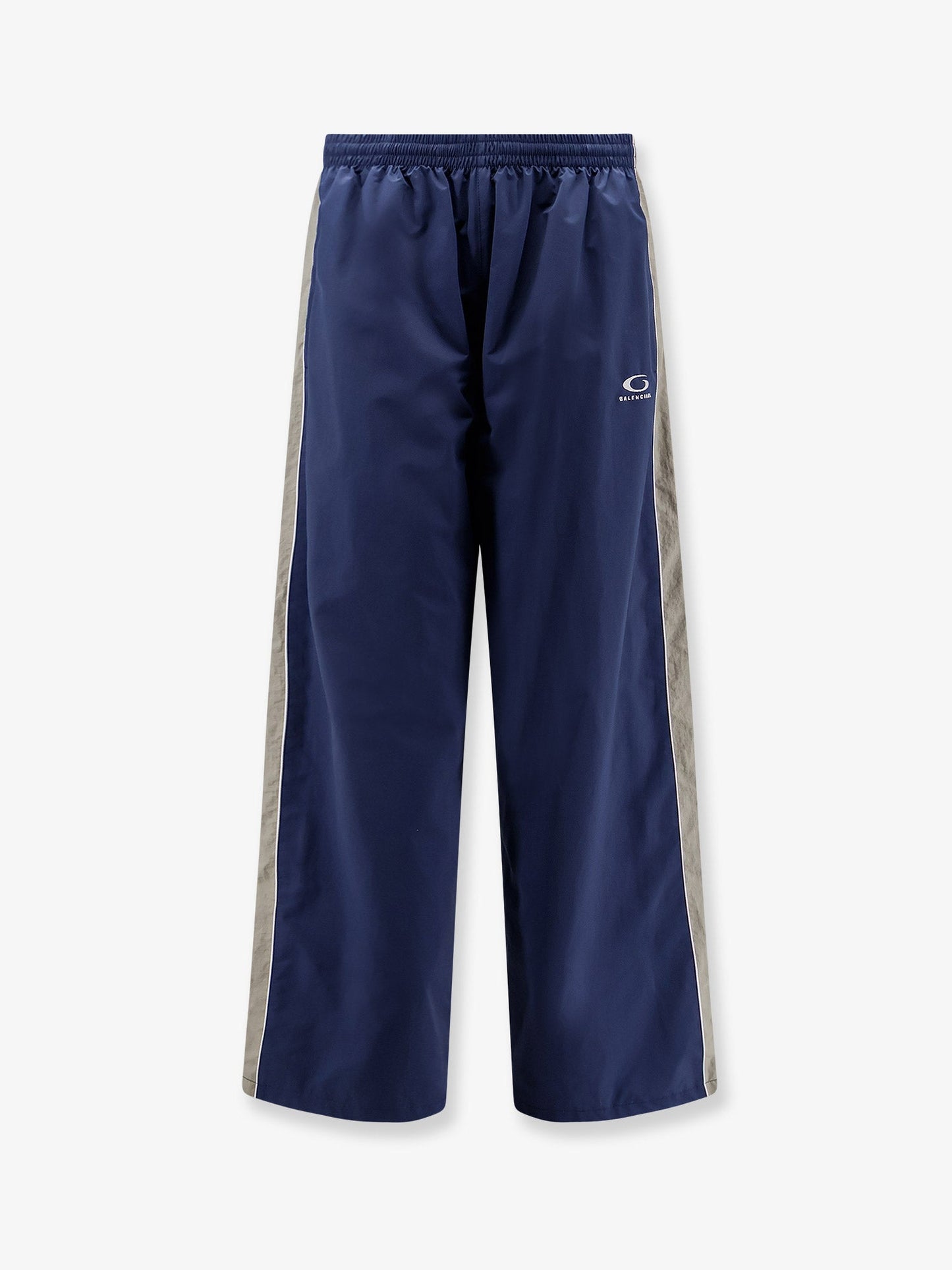 Sporty nylon trousers