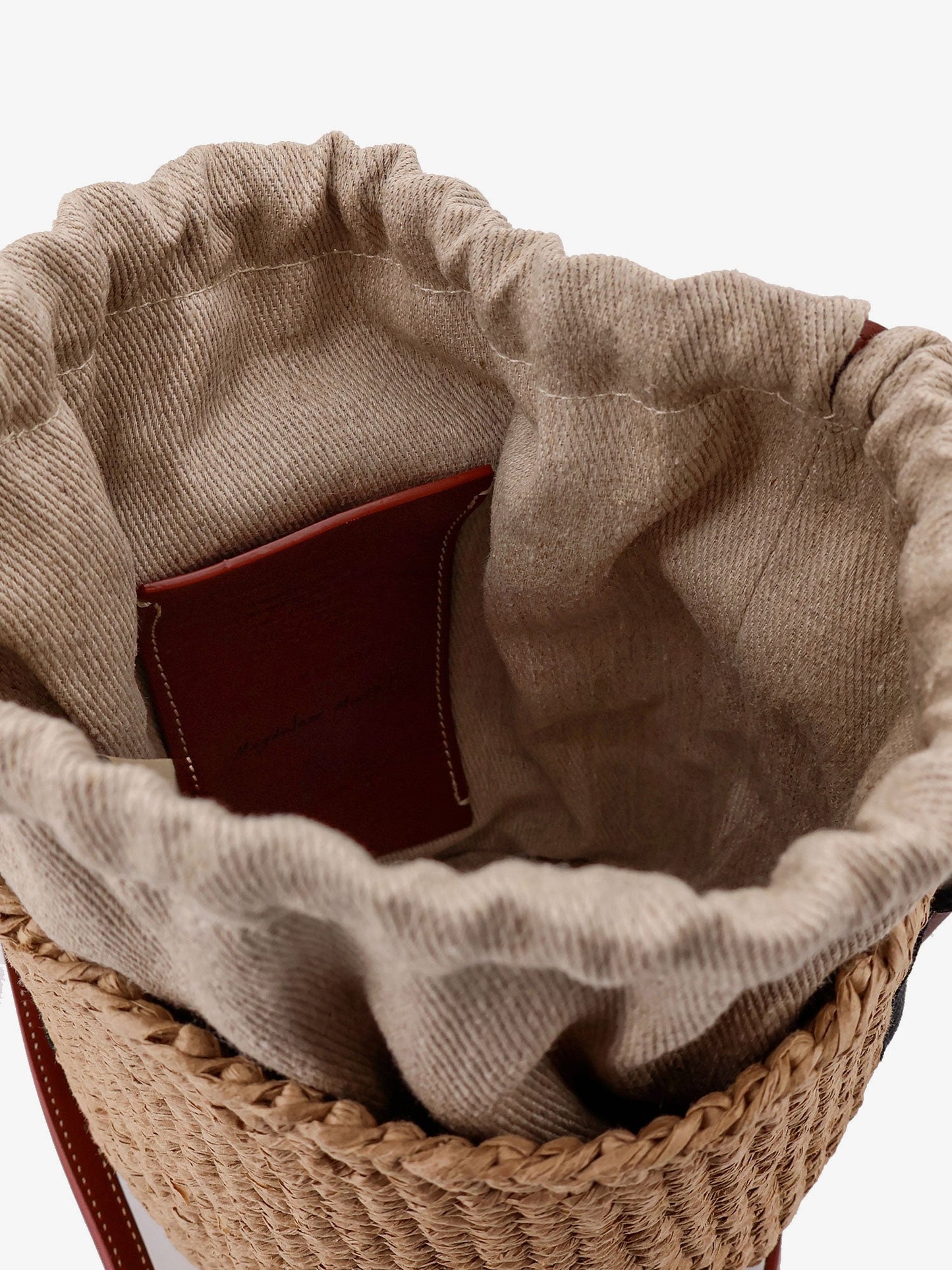 Woody raffia bucket bag