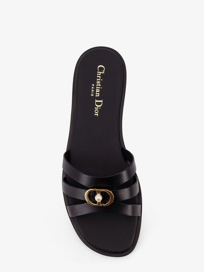 30M leather sandals with metal CD logo