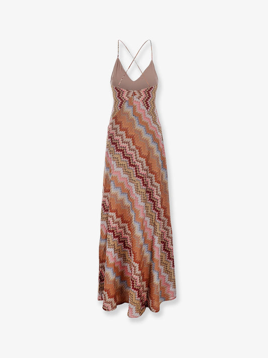 Long viscose dress with chevron pattern